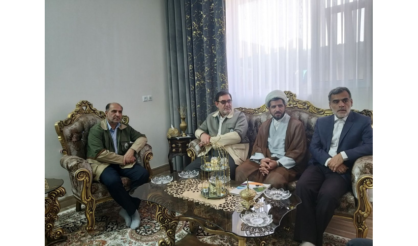 خانواده شهدا، جانبازان و ایثارگران بیشترین حق را بر گردن نظام و مردم دارند