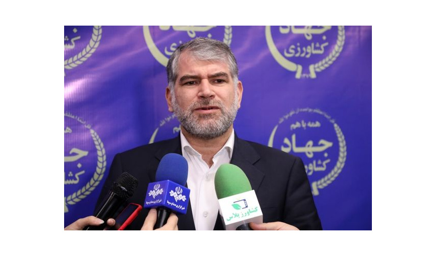 احیای اراضی و کاشت درخت از نشانه‌های آبادانی کشور است