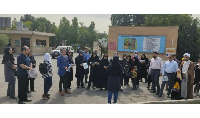 بازدید علمی و تفریحی  از باغ ملی گیاه‌شناسی ایران  موزه حشرات 