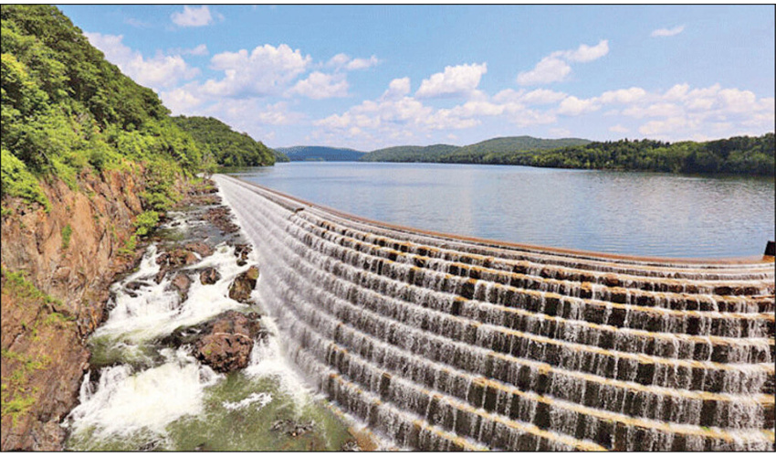 طرح های تحولی وزارت جهاد کشاورزی در حوزه های آب و خاک و آبخیزداری اجرایی می شود