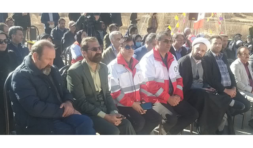 کاشت درخت در زیبا شهر مجن توسط داوود میرباقری نویسنده و کارگردان سریال تلویزیونی سلمان فارسی 