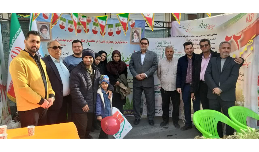 شکوه حضور مردم دشمن را متحیر خواهد ساخت