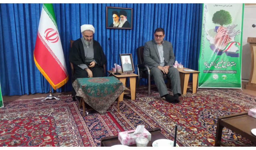 دیدار کارکنان منابع طبیعی و آبخیزداری شهرستان سمنان با امام جمعه محترم سمنان