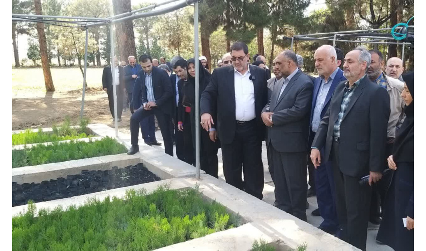 گزارش تصویری وزیر جهاد کشاورزی به استان سمنان و بازدید از نهالستان شهید عموزاده 