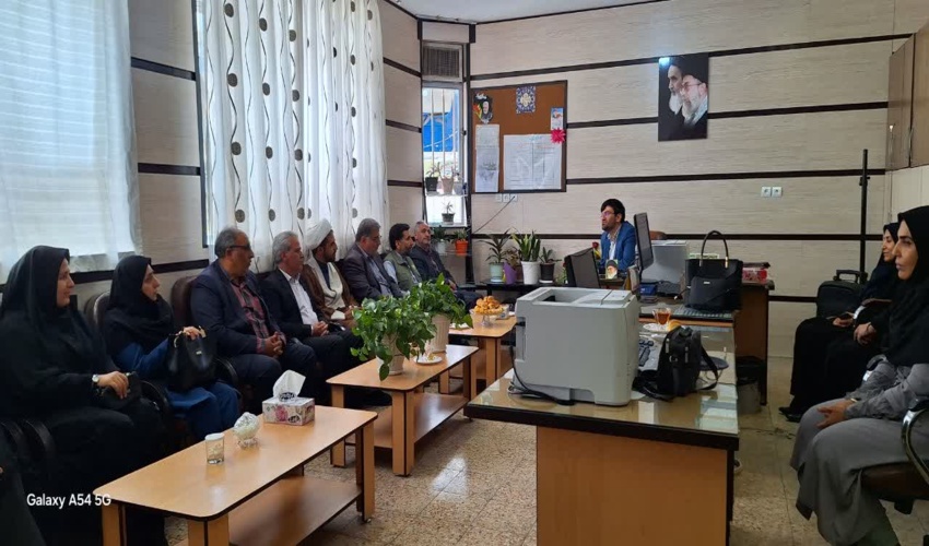 گرامیداشت روز معلم