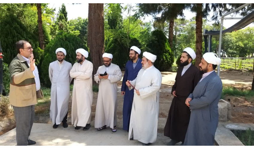 بازدید مسؤولان دفاتر حوزه نمایندگی سازمان جهاد کشاورزی و ادارات وابسته سازمان جهاد کشاورزی استان سمنان از نهالستان شهید عموزاده سمنان 