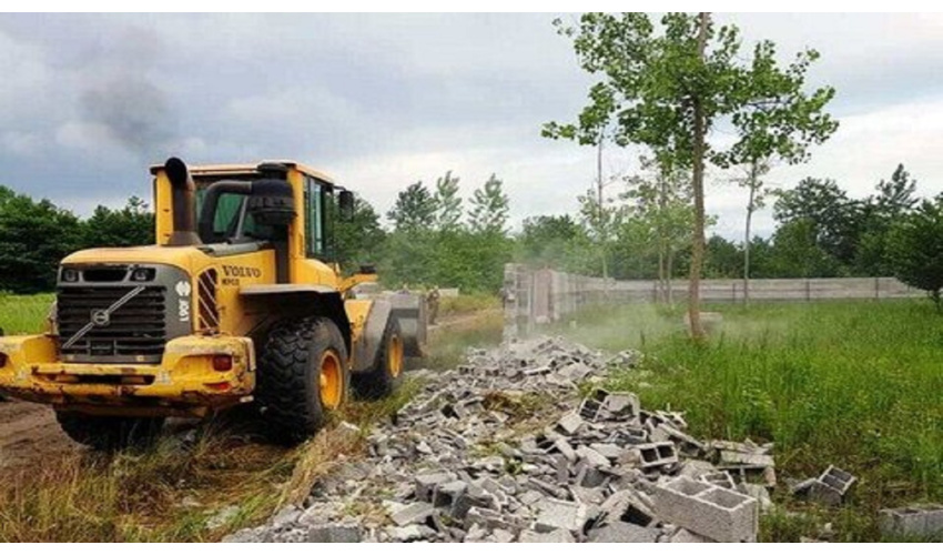 رفع تصرف از ۳۰ هزار مترمربع از اراضی ملی بخش ایوانکی شهرستان گرمسار