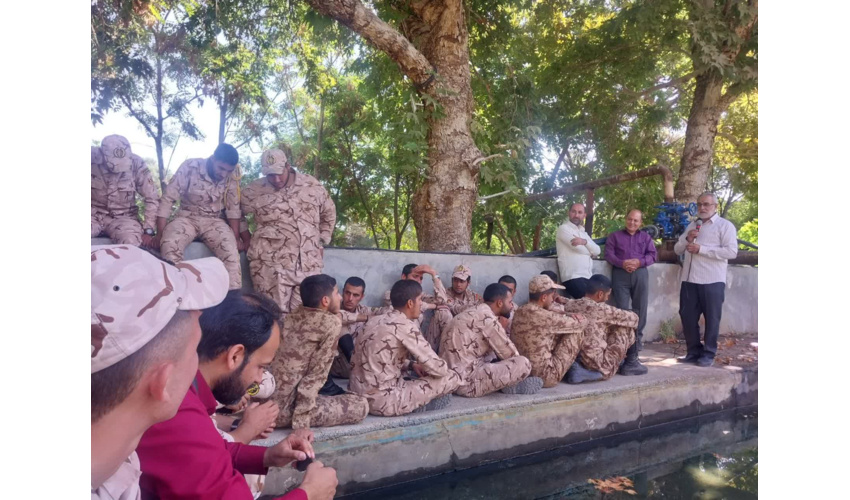 کارگاه آموزشی طرح مردمی کاشت یک میلیارد درخت و گرامیداشت روز سرباز