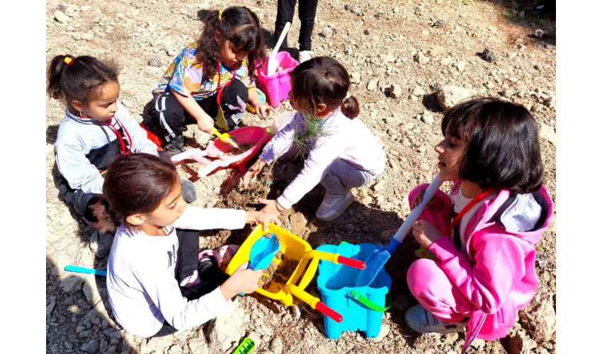 ضرورت تعامل کودک ، اطلاع رسانی و آموزش با طبیعت در دوران کودکی 