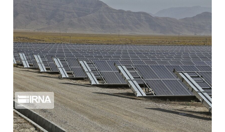 سرپرست معاونت عمرانی استانداری: 300روز آفتابی در سال مزیت سمنان در توسعه نیروگاه‌های خورشیدی است