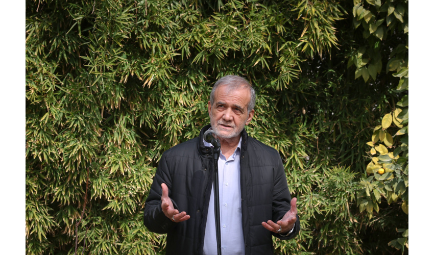 مردم با مشارکت در کاشت درخت به بهبود محیط زیست کشور کمک کنند