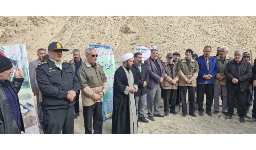 پویش «سرو ایران» با کاشت ۵۲۳ اصله نهال به یاد امام شهیدمان و شهدای والامقام شهرستان سرخه