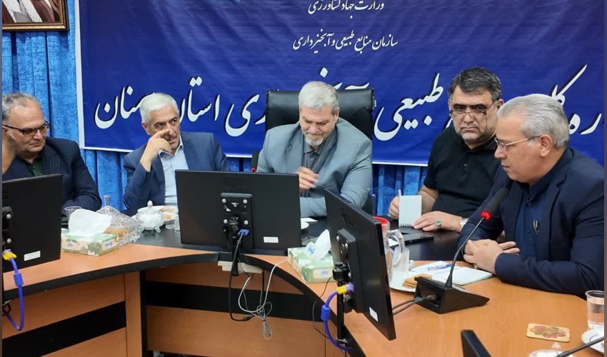 نشست بررسی و هماهنگی طرح توسعه فضای سبز بین‌شهری سمنان–سرخه